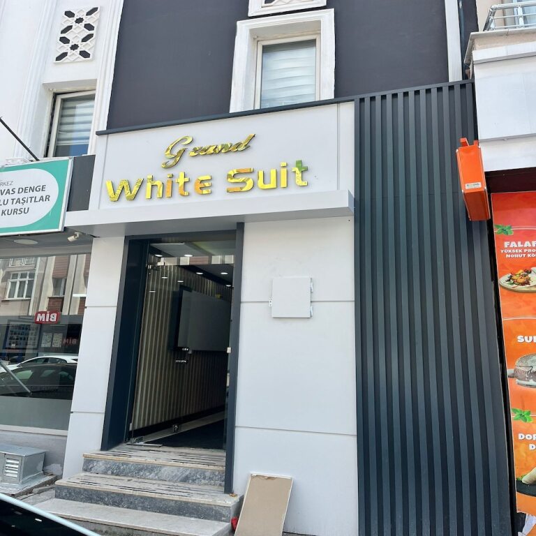 Сивас: Grand Whi̇te Sui̇t Otel