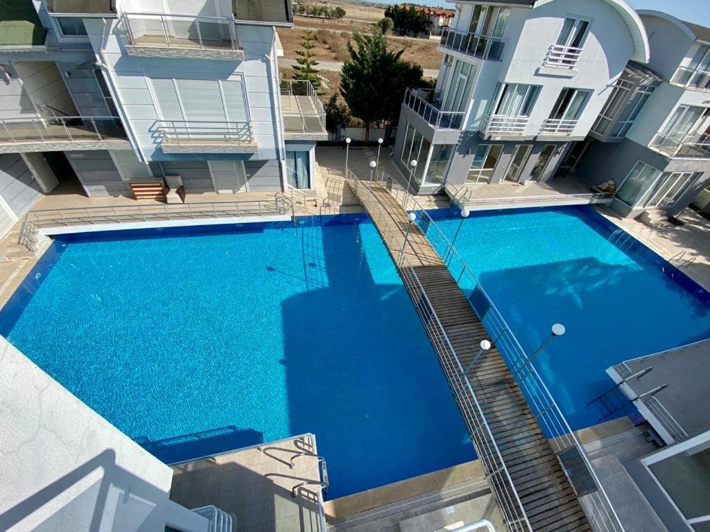 Белек: 3 katlı triplex havuzlu