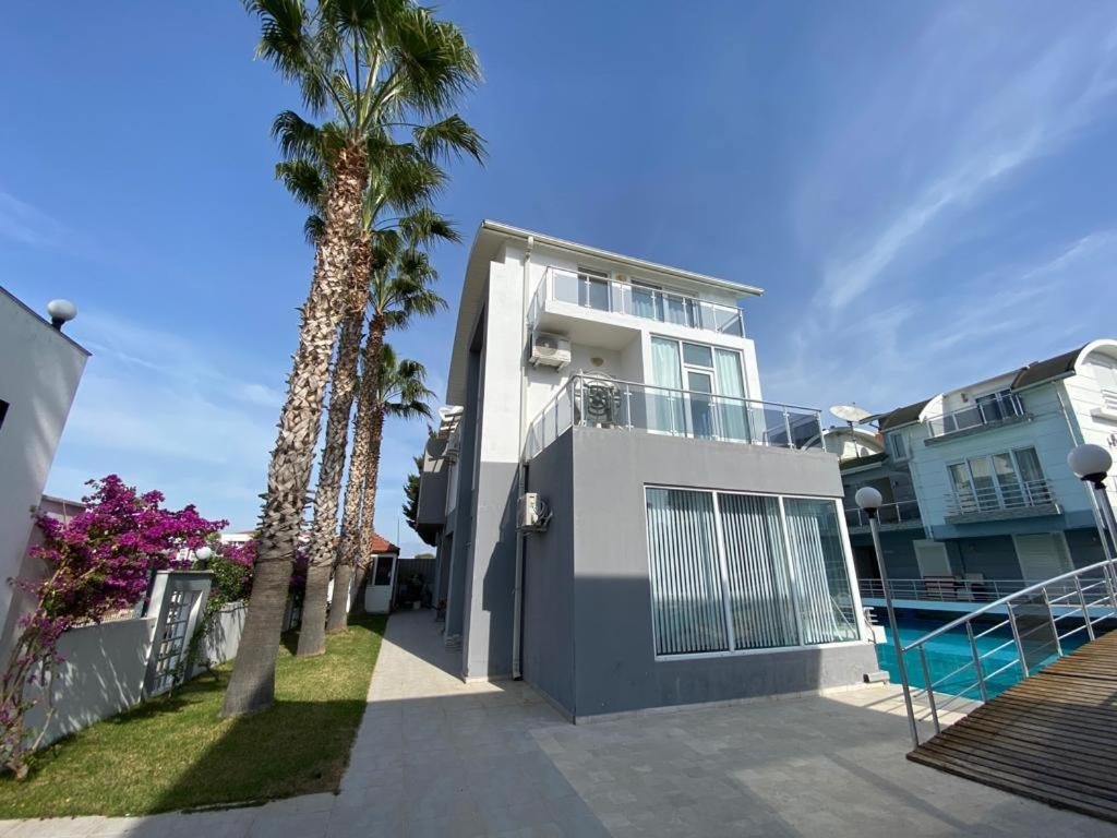 Белек: 3 katlı triplex havuzlu
