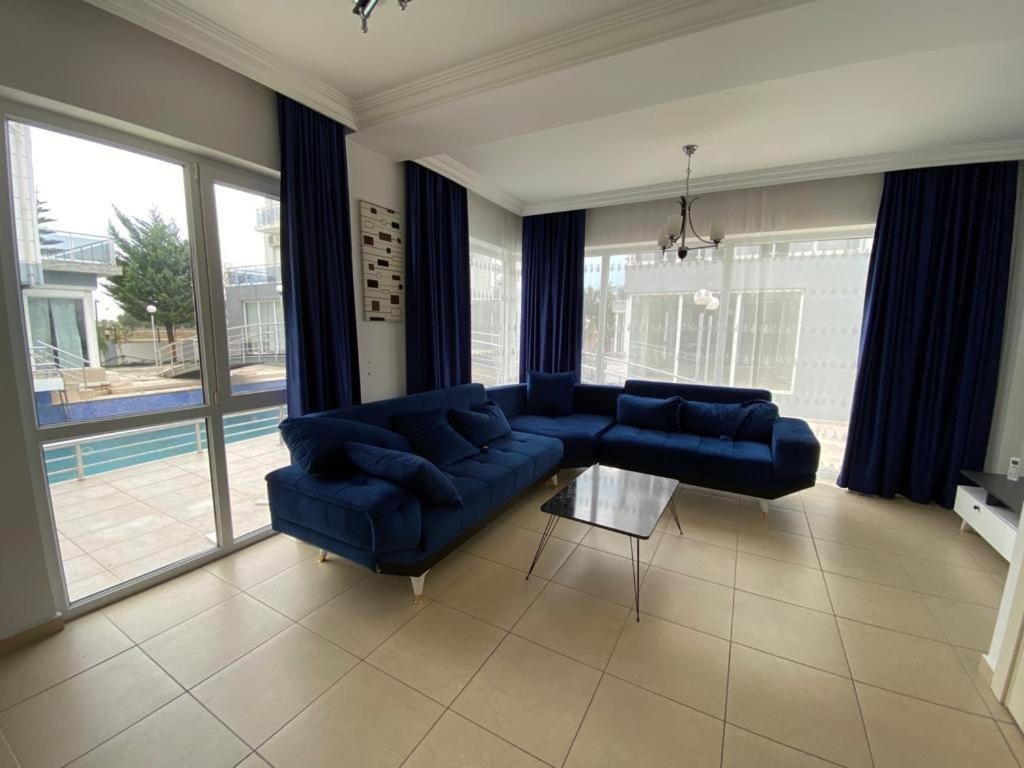 Белек: 3 katlı triplex havuzlu