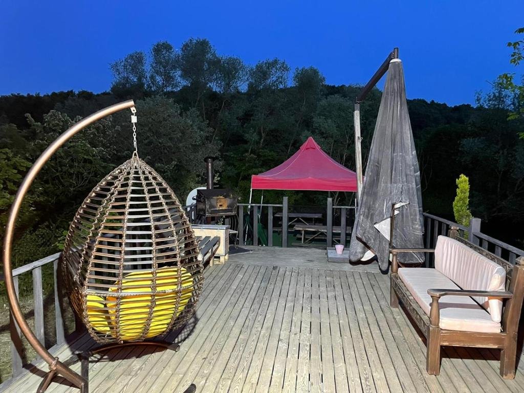 Сайл: Agva Heaven Hill River Bungalow
