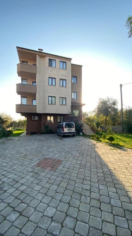 Трабзон: Ai̇port Happy House