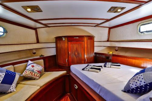 Каш: Exclusive Boat Charter