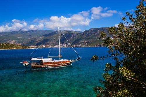 Каш: Exclusive Boat Charter