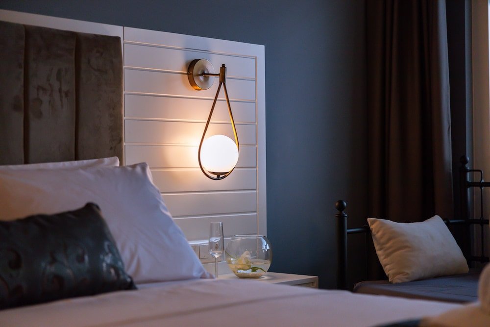 Каш: Un Amor The Hotel