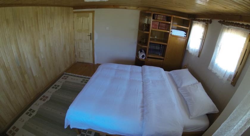 Кайели: Beyaz Kosk