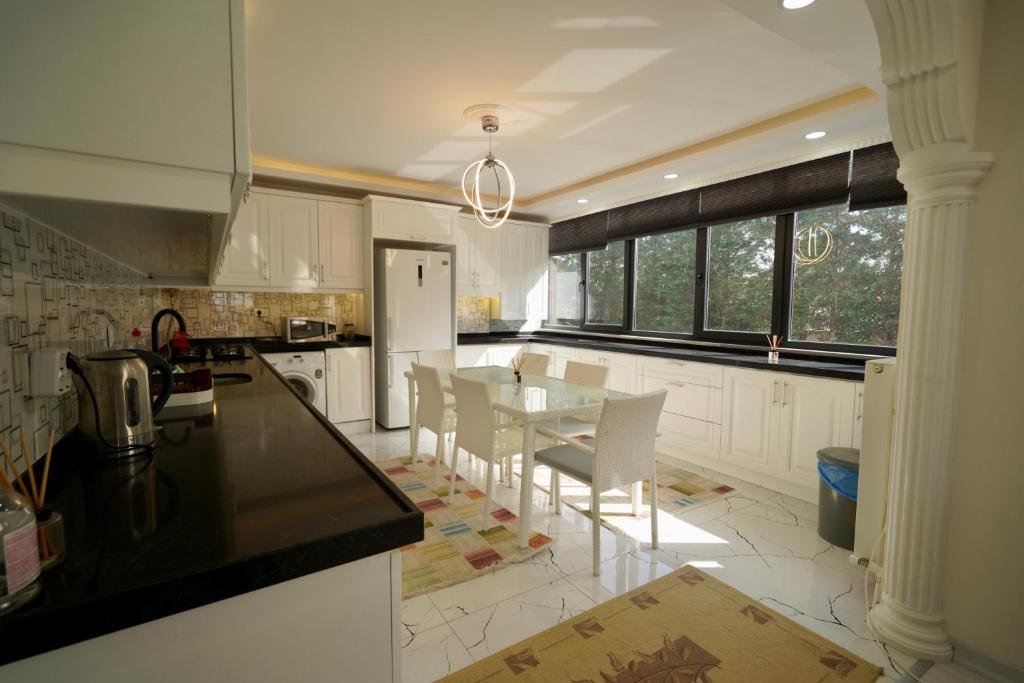 Силиври: luxury sea view villa in silivri , istanbul