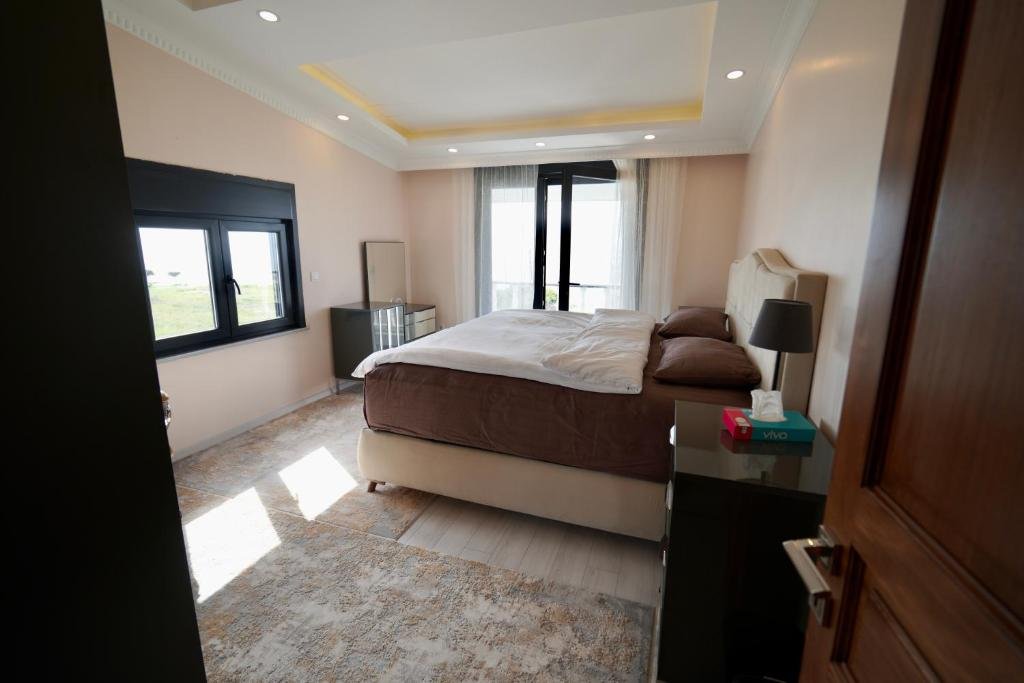 Силиври: luxury sea view villa in silivri , istanbul