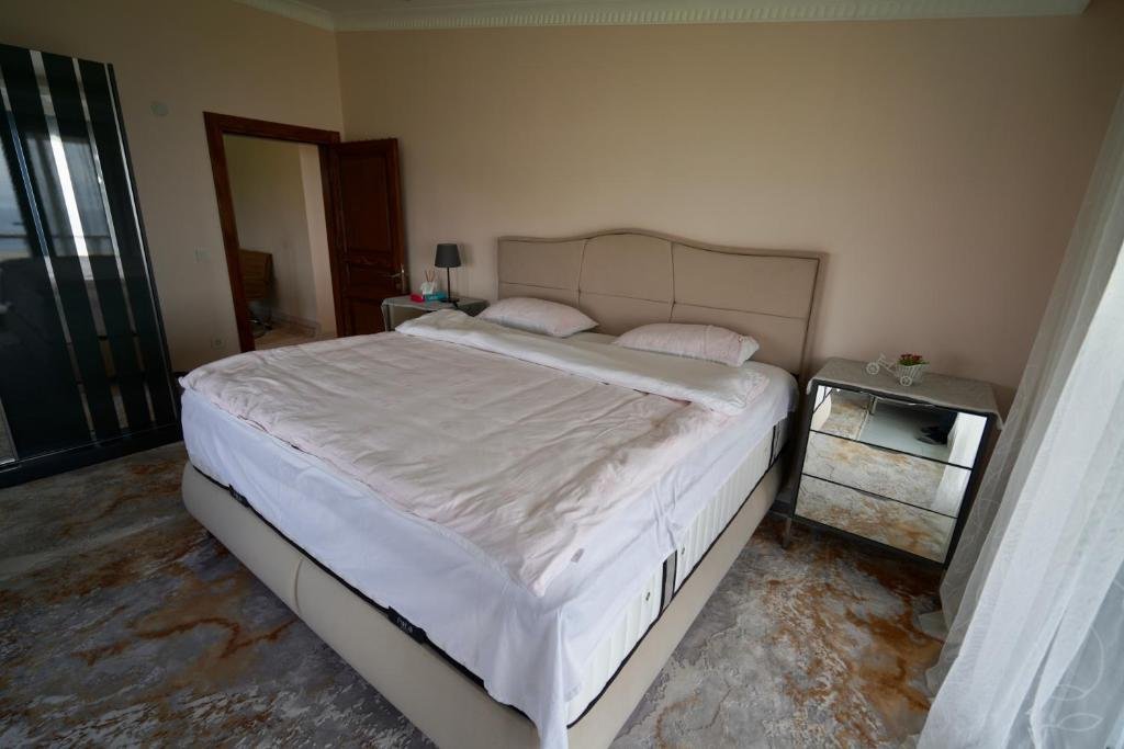 Силиври: luxury sea view villa in silivri , istanbul