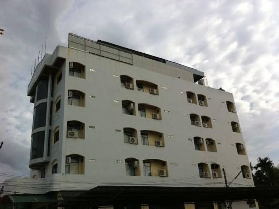 Сураттхани: Kultida Apartment
