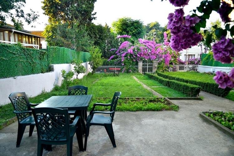 Бююкада: Rasim Bey Mansion, Detached House and Studio House