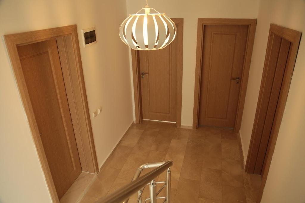 Белек: Villa Aslam, Kadriye Mahallesi 236 Sokak No: 1-4 Tolerance Golf Sitesi C-1 Blok, Serik, Antalya
