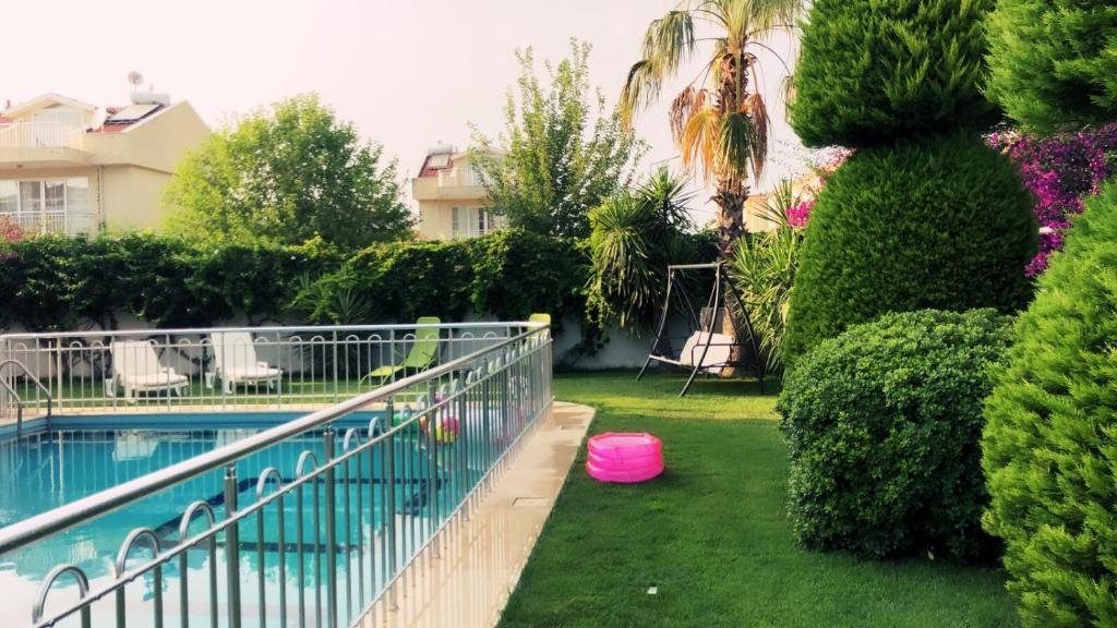 Белек: Villa Aslam, Kadriye Mahallesi 236 Sokak No: 1-4 Tolerance Golf Sitesi C-1 Blok, Serik, Antalya