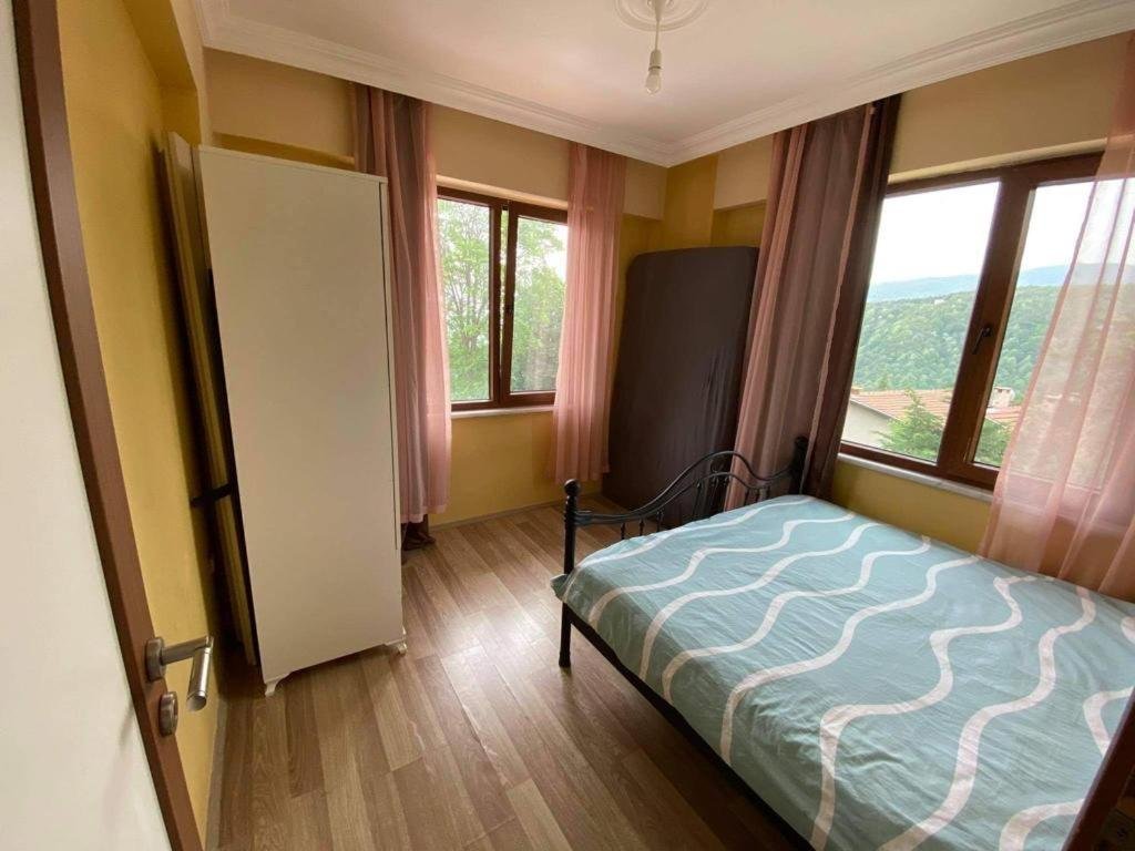 Сакарья: Sapancada Göl Manzarali Özel Havuzlu 3+1 Vi̇lla