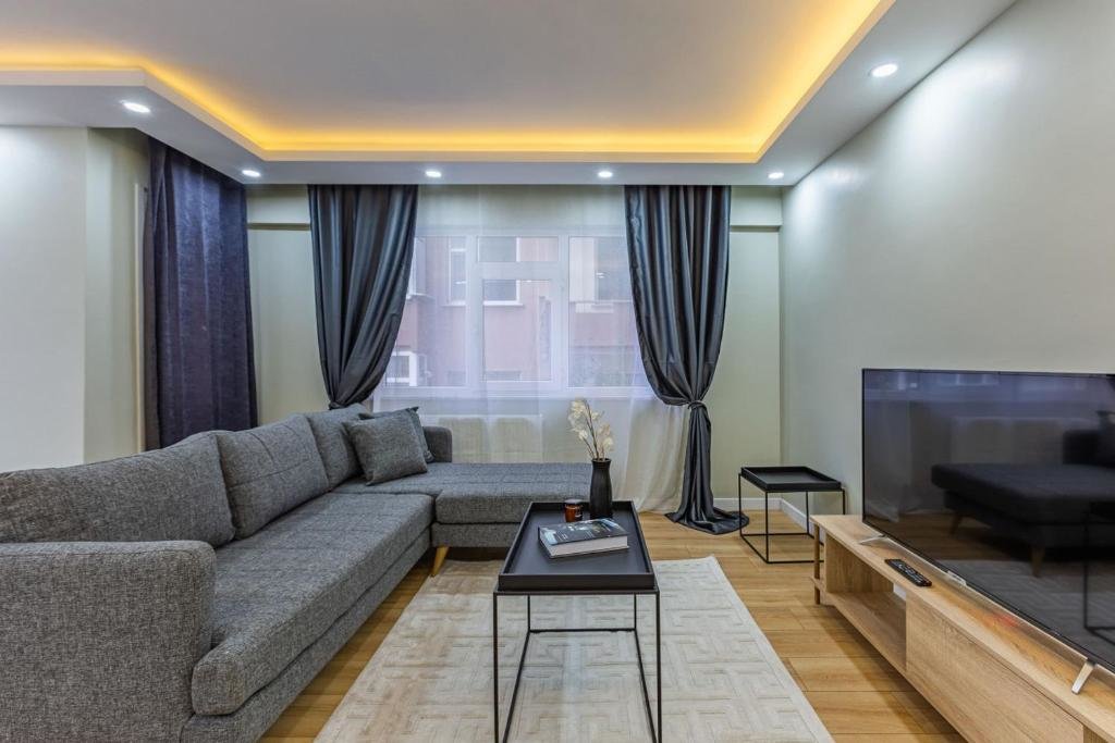 Modern and Well Designed Apartment Near Public Transportation in Maltepe — фото 6