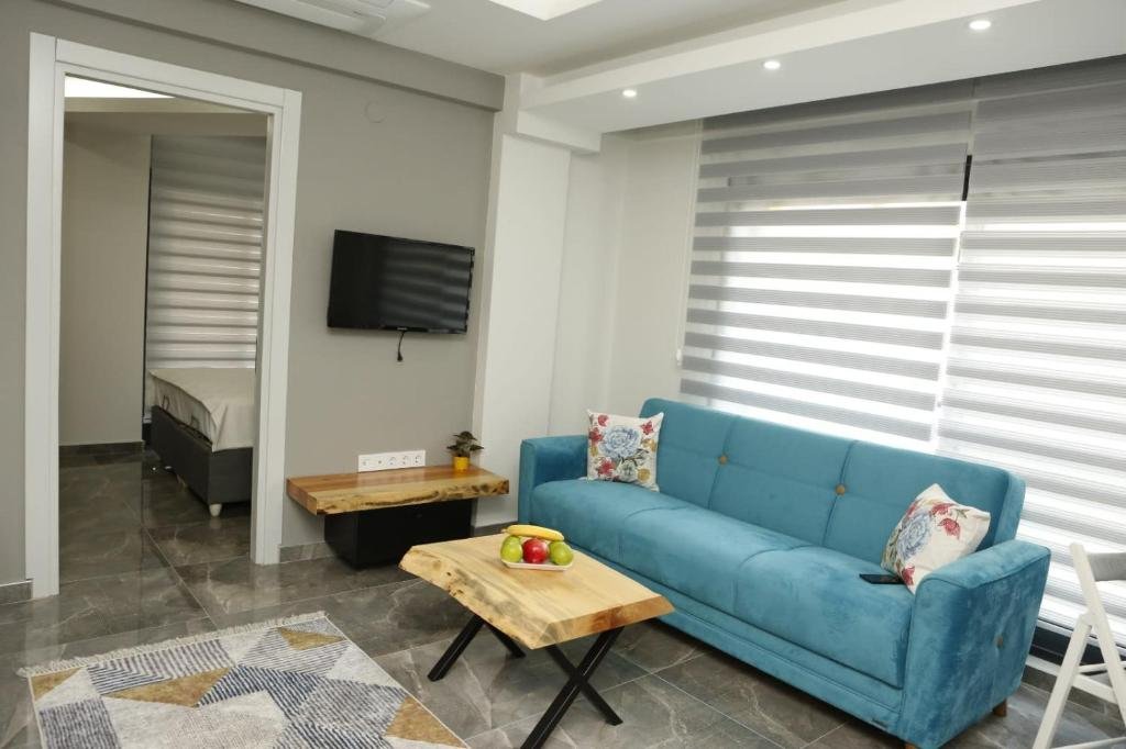 Измир: Comfortable and Modern Suite with Balcony in Narlidere, Izmir