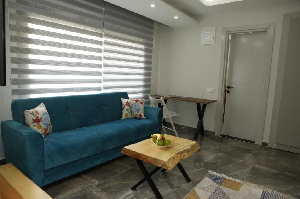Измир: Comfortable and Modern Suite with Balcony in Narlidere, Izmir