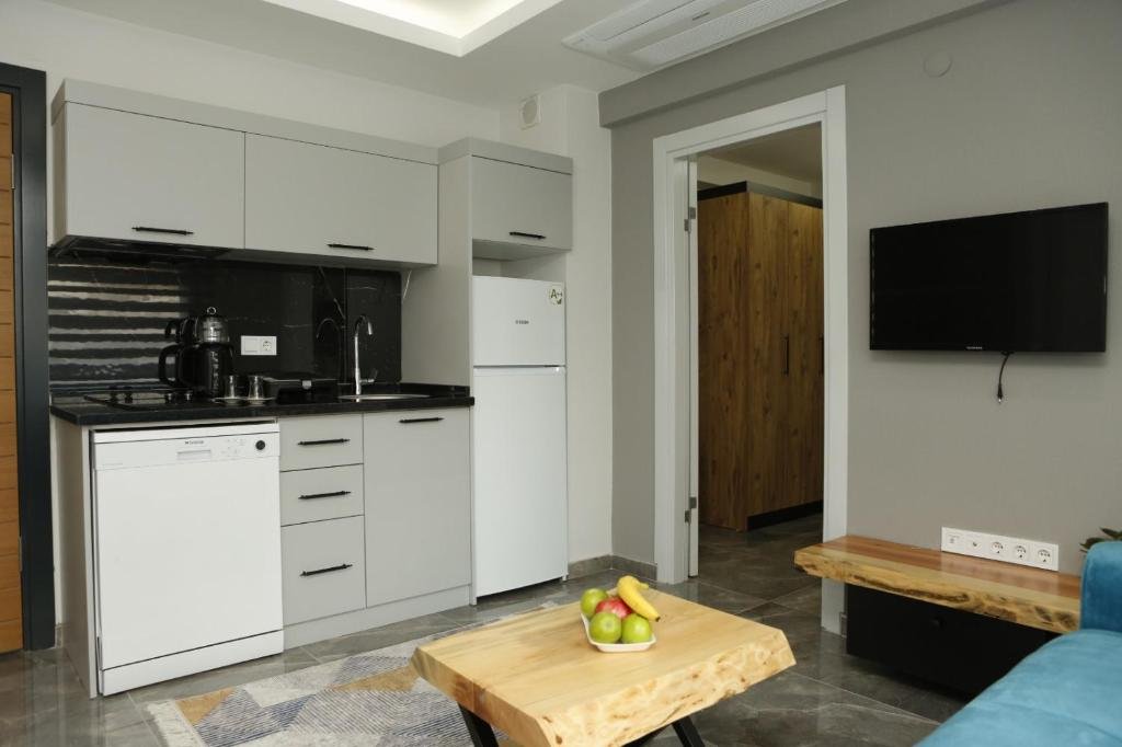 Измир: Comfortable and Modern Suite with Balcony in Narlidere, Izmir