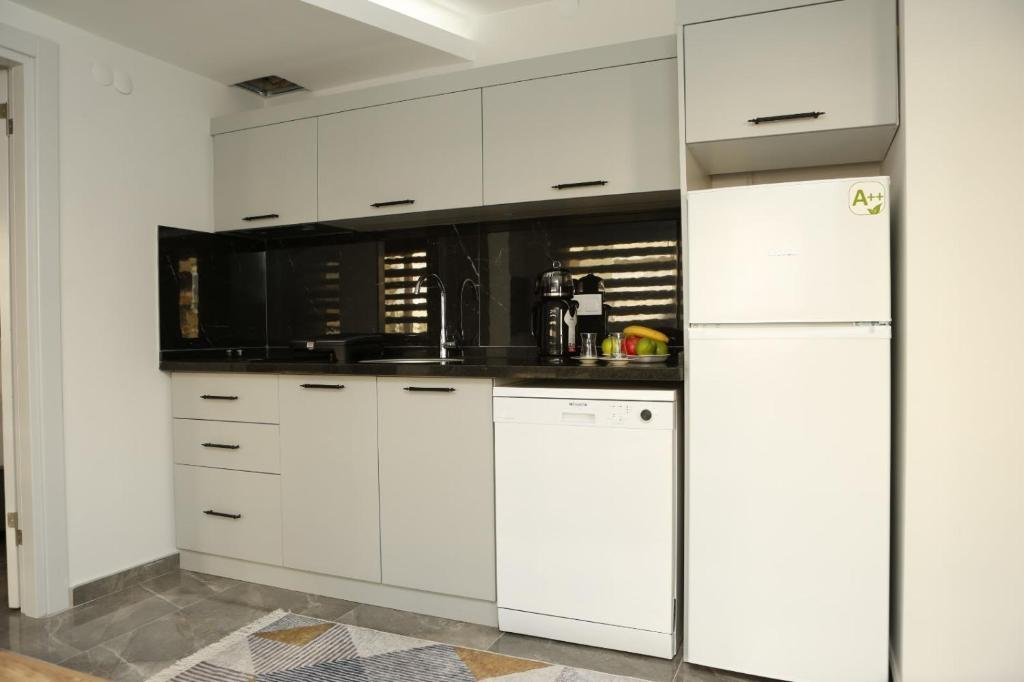 Измир: Comfortable and Modern Suite with Balcony in Narlidere, Izmir