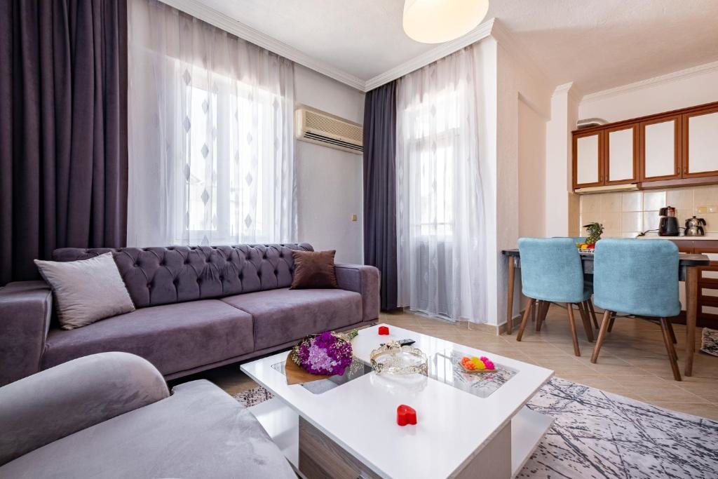 Белек: Assos Apart: Havuzlu sitede tamamı sizin 2 oda 1 salon daire