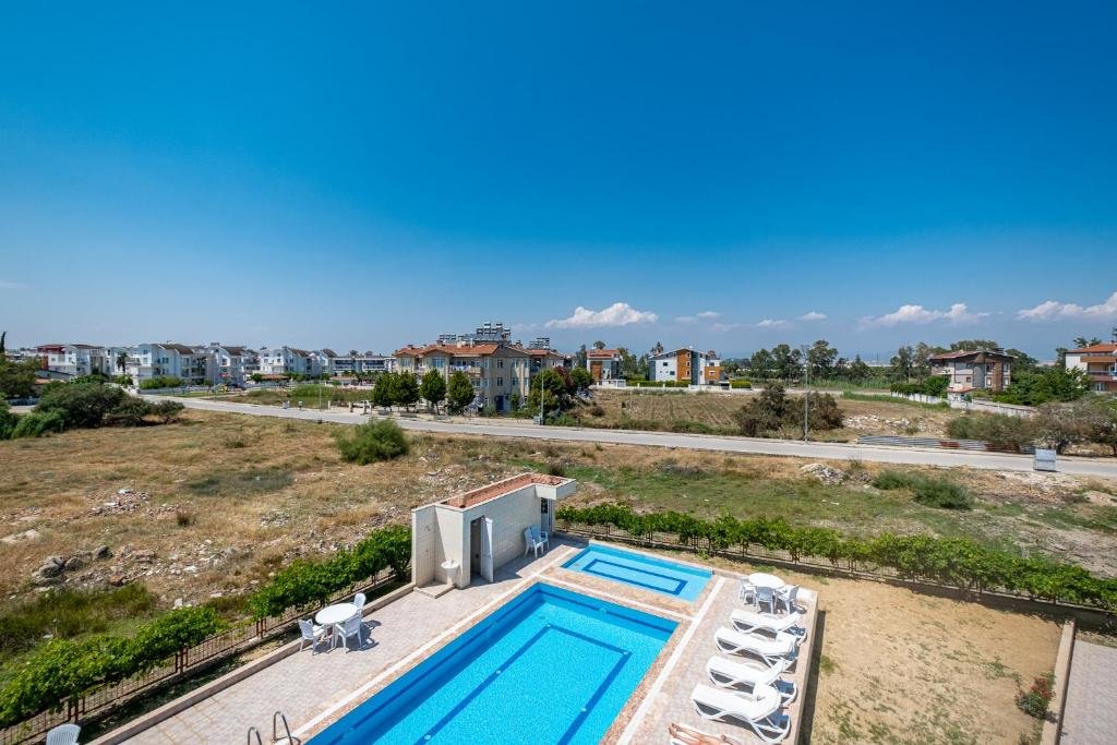 Белек: Assos Apart: Havuzlu sitede tamamı sizin 2 oda 1 salon daire