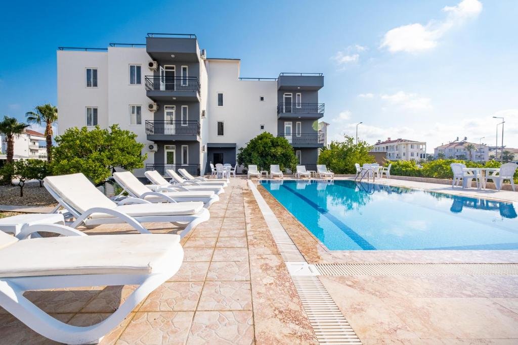 Белек: Assos Apart: Havuzlu sitede tamamı sizin 2 oda 1 salon daire