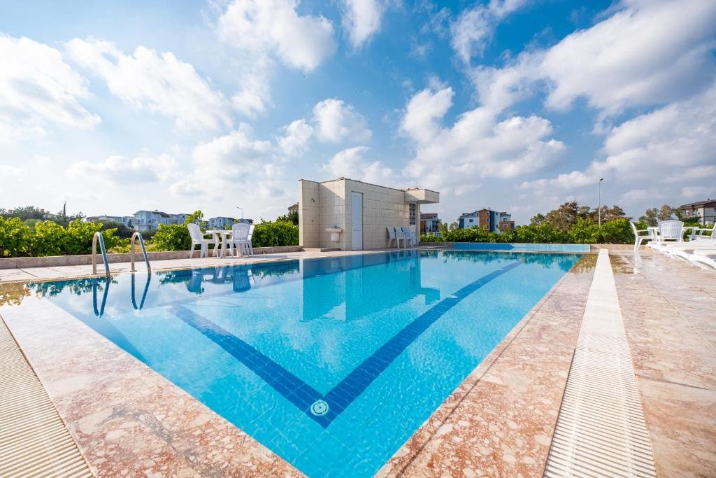 Белек: Assos Apart: Havuzlu sitede tamamı sizin 2 oda 1 salon daire