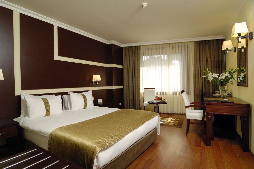 Стамбул: Crowne Plaza Istanbul Ortakoy Bosphorus, an IHG Hotel