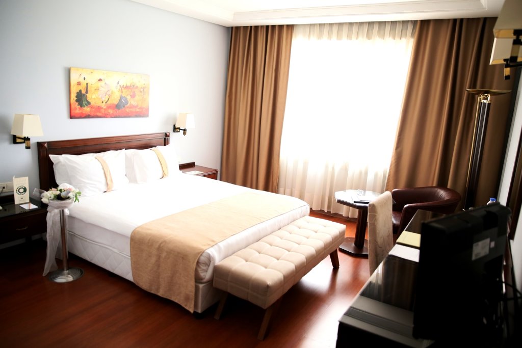 Стамбул: Crowne Plaza Istanbul Ortakoy Bosphorus, an IHG Hotel