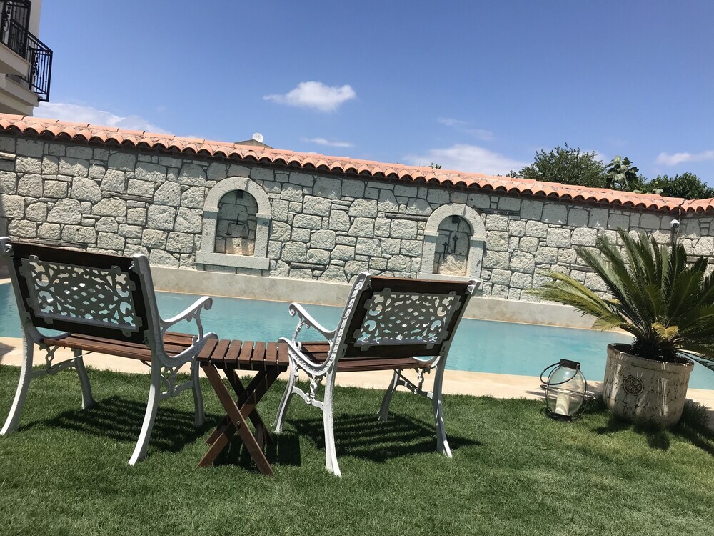 Чешме: Villa Bade Otel Alacati