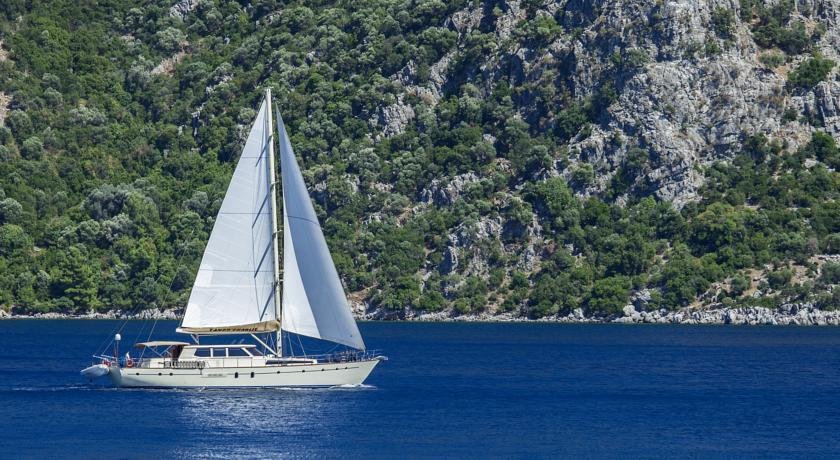 Бодрум: Barbaros Yachting Luxury Private Gulet 4 Cabins