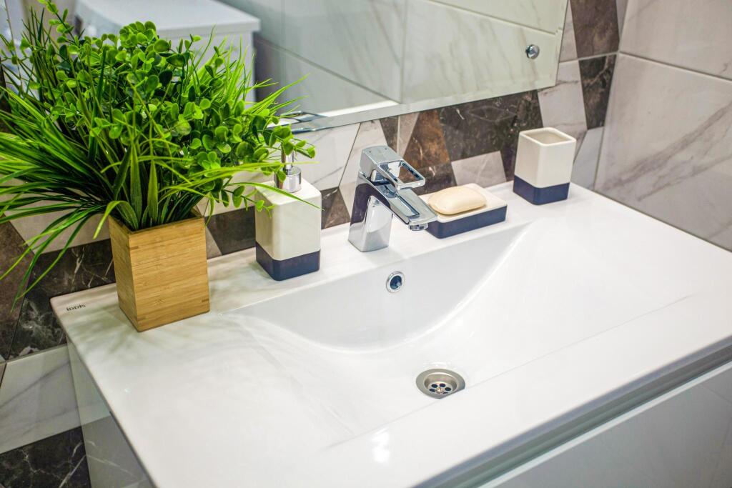 Кемерово: Авион на улице Большевистская