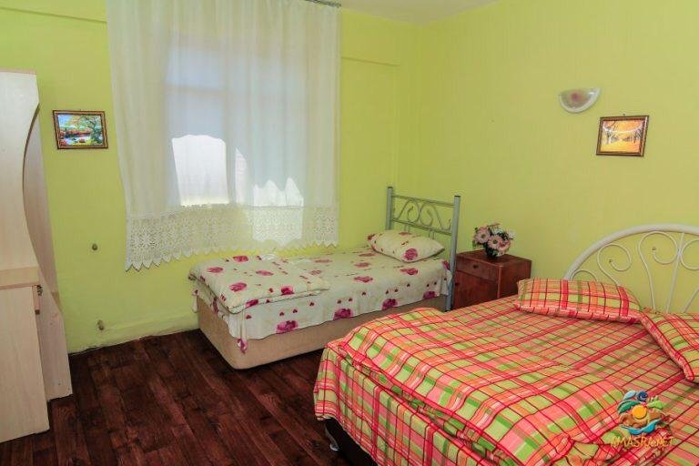 Бартын: Huzur Motel