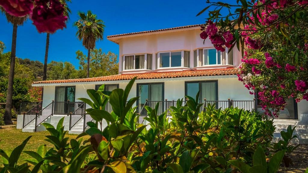 carousel image 2