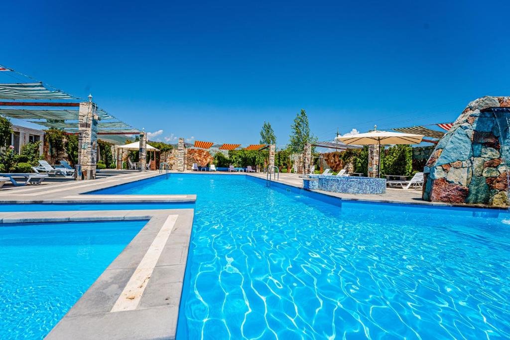 Севан: Maria Resort