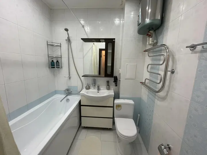 Красноярск: Апартаменты Авиаторов 23