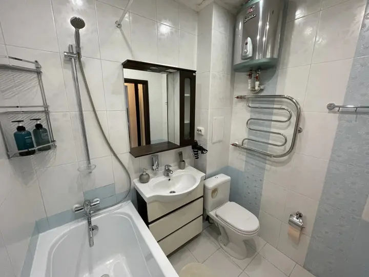 Красноярск: Апартаменты Авиаторов 23
