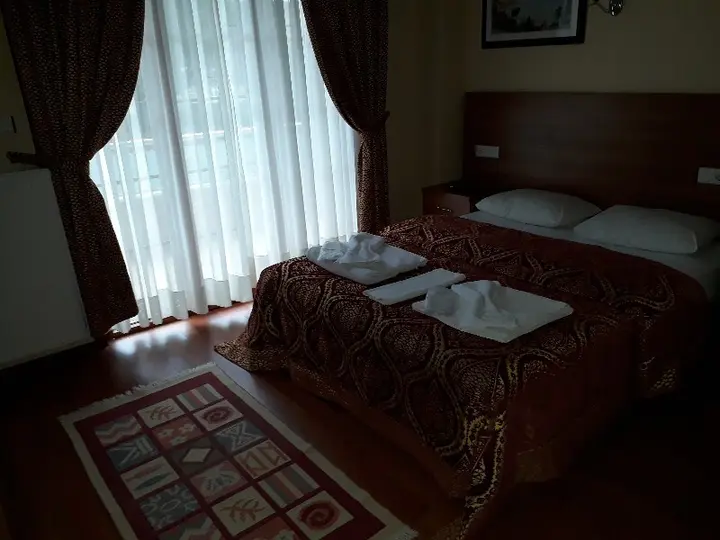 Сайл: Villa Park Motel