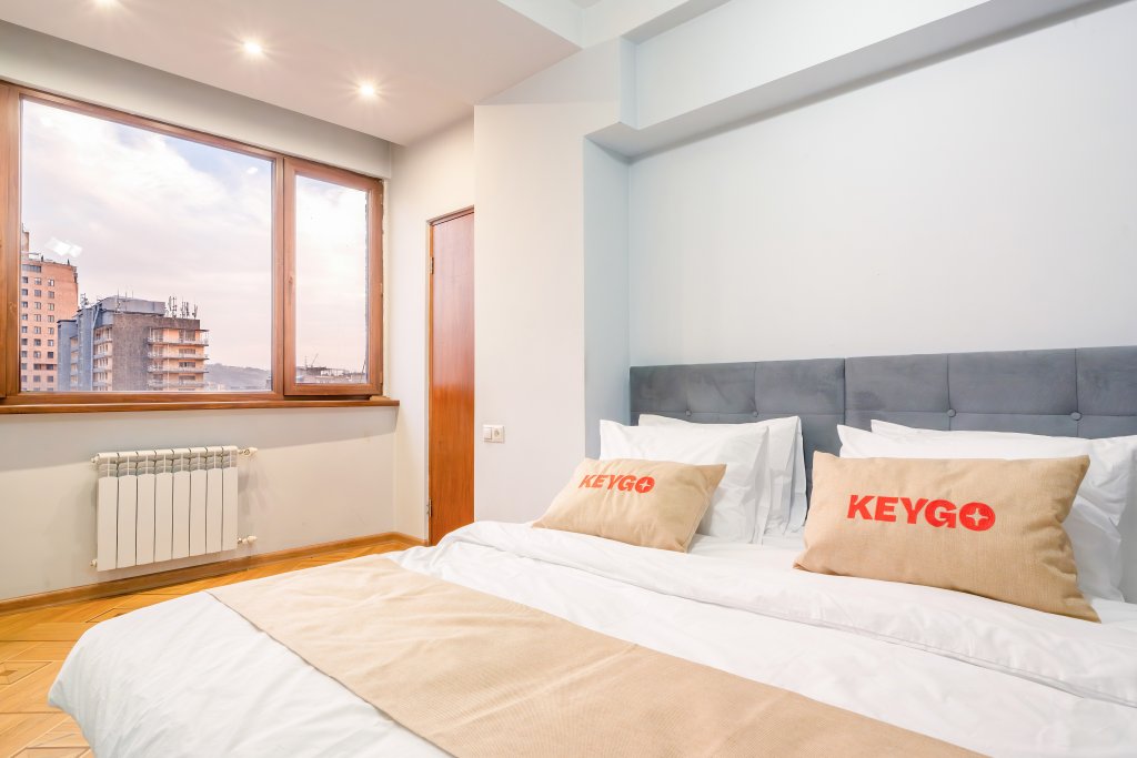 Ереван: Апартаменты 2BR/Near Opera/Overlooking Yerevan/Selfenter/Keygo 24