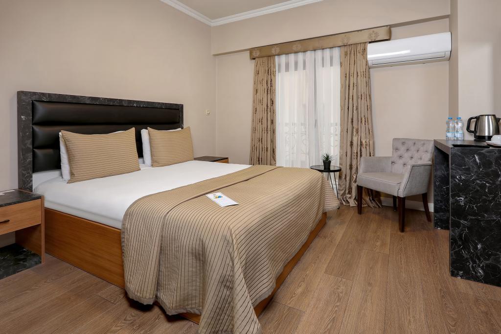 Измит: New Balturk Otel Izmit