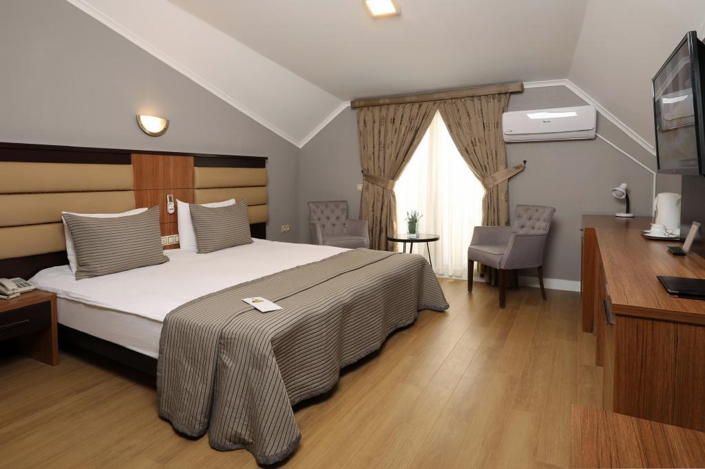 Измит: New Balturk Otel Izmit