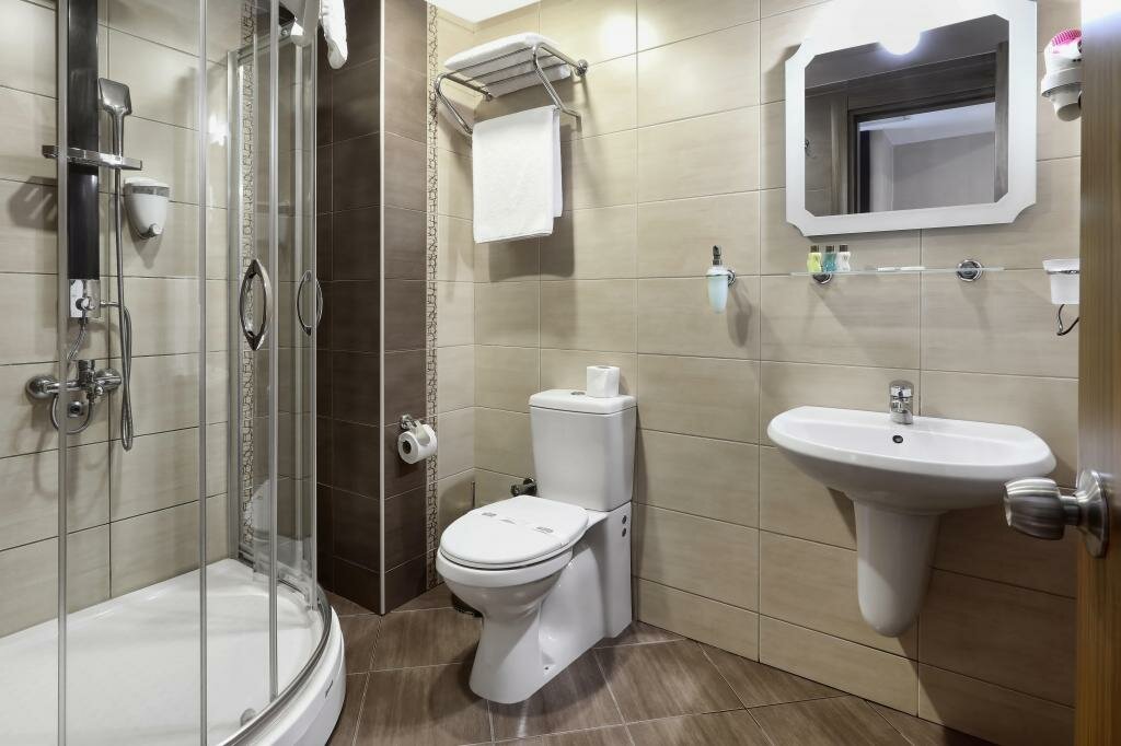 Измит: New Balturk Otel Izmit
