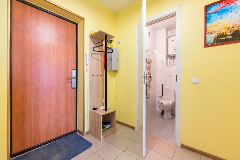 Санкт-Петербург: Apartment Butlerova 40
