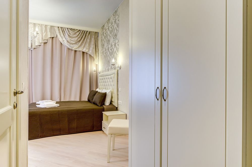 Санкт-Петербург: Guest Rooms At Marata 10