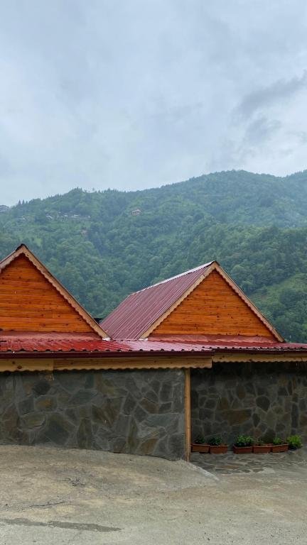 Чамлыхемшин: Mera Bungalov