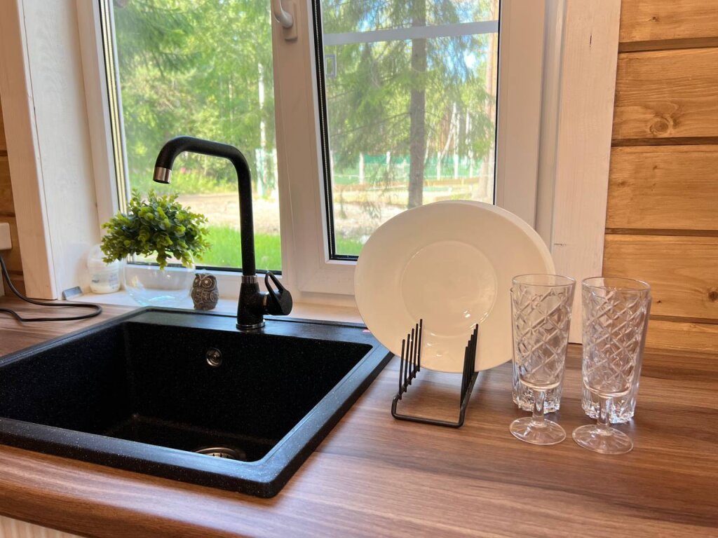 Всеволожск: Гостевой дом Домик с баней в лесу ELIZA HOME