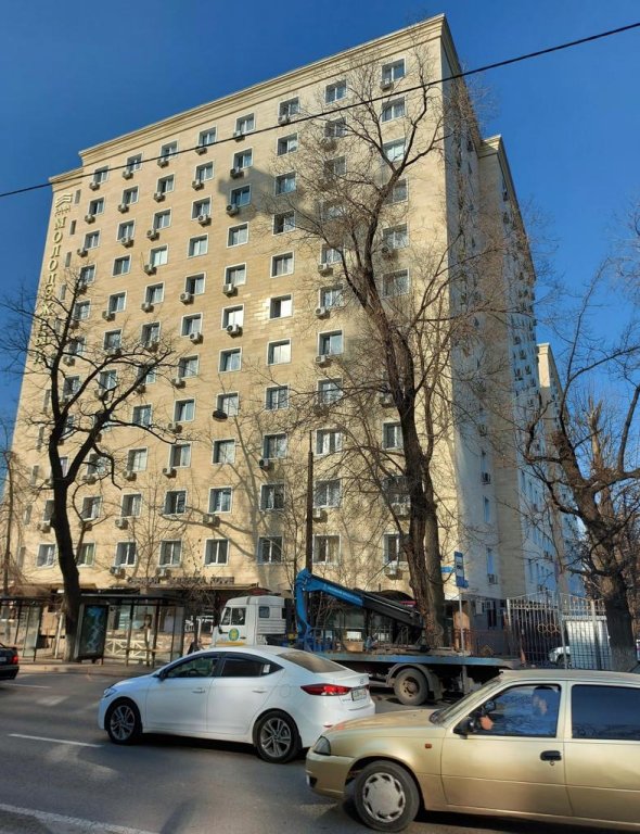 Алматы: Апартаменты Студия Поцелуй в центре города