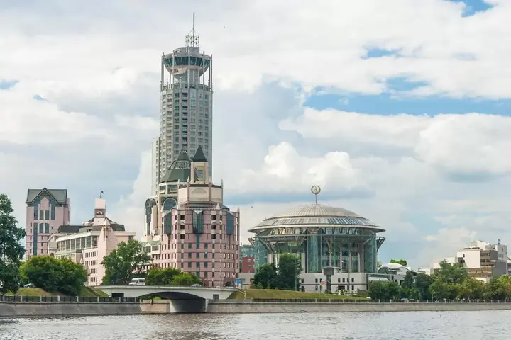 Москва: Отель Swissotel Красные Холмы