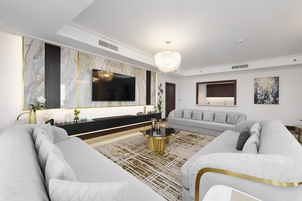 Дубай: Maison Privee - Ultra Chic High-Floor Apt w/ Direct Burj Khalifa & Fountains Views