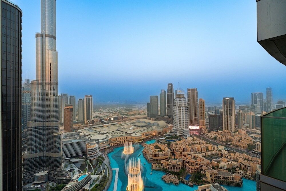 Дубай: Maison Privee - Ultra Chic High-Floor Apt w/ Direct Burj Khalifa & Fountains Views